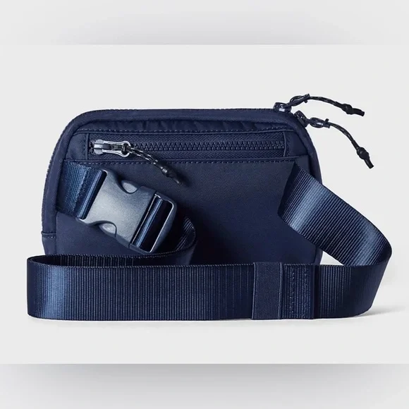 New Fabletics The Belt Bag Deep Navy - Picture 2 of 7